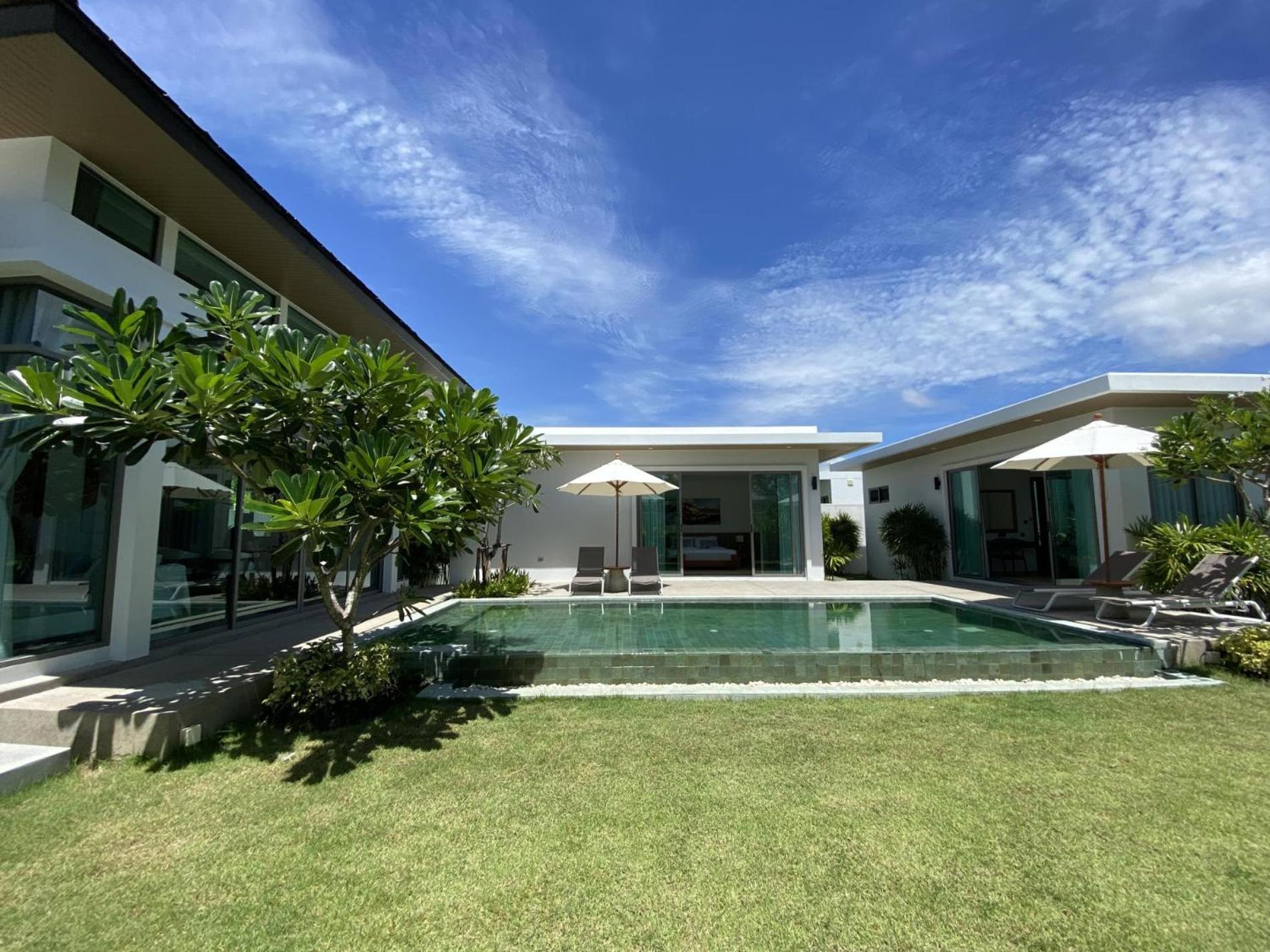 Luxury Villa Serenity In The Heart Of Bangtao タラーン エクステリア 写真